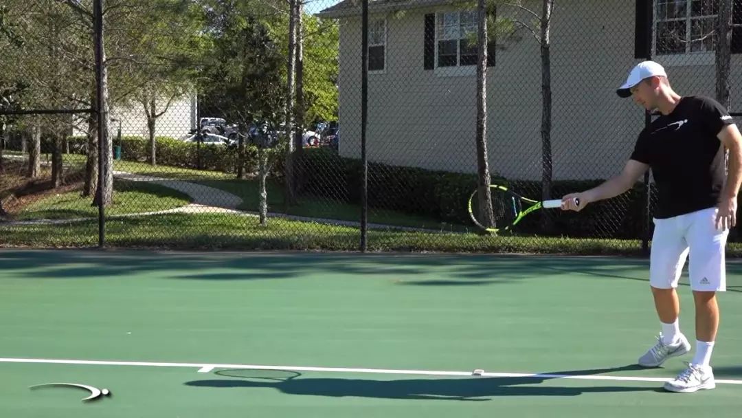 关于高尔夫赛场再起风云：河套青龙队击败关中火狐队，脚步移动更到位细节处理更胜一筹的信息