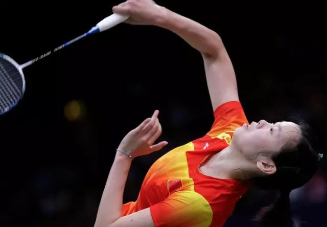 关于高尔夫赛场再起风云：河套青龙队击败关中火狐队，脚步移动更到位细节处理更胜一筹的信息