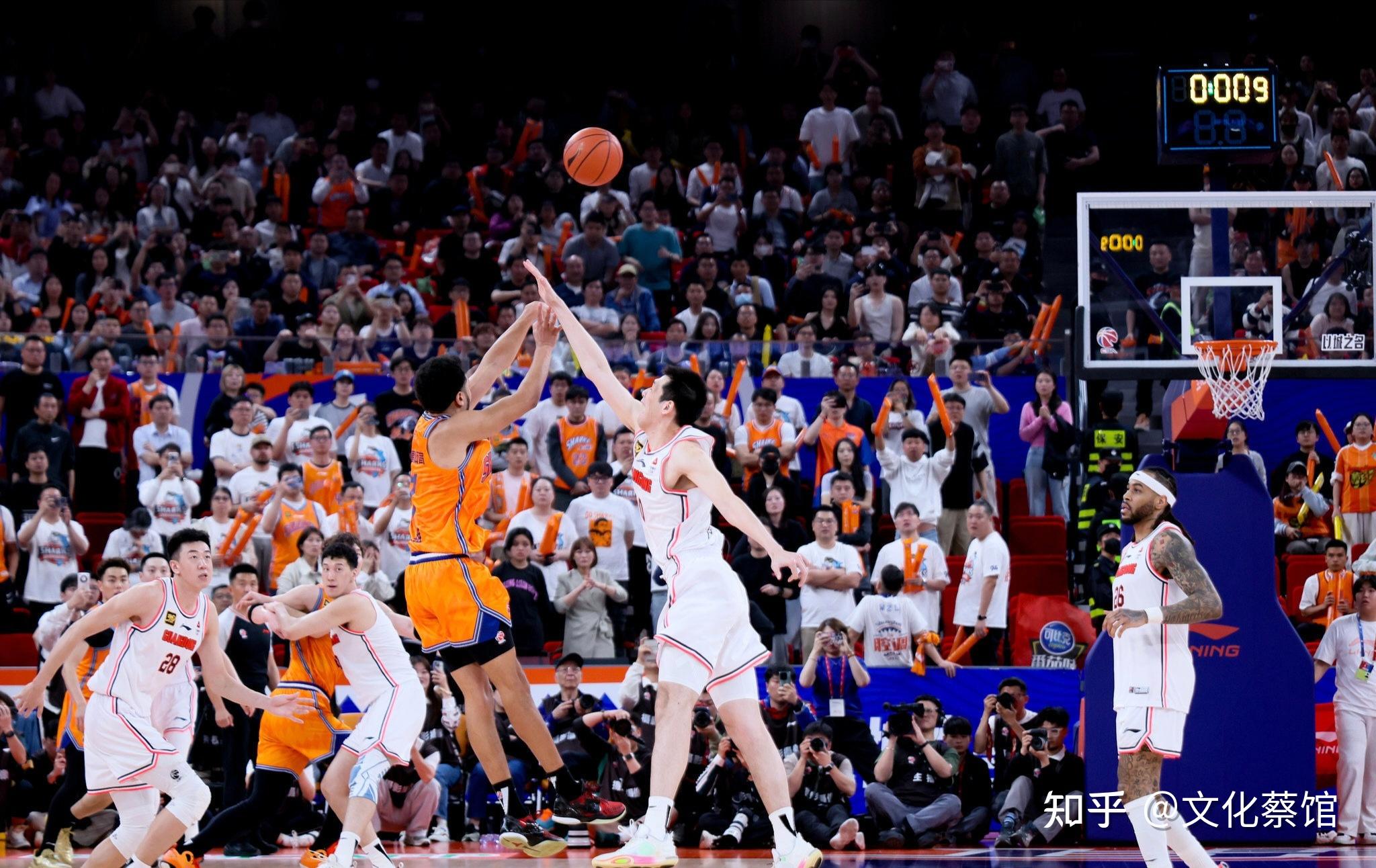 包含转折点广州队篮板制胜，NBA总决赛赛前攻防权衡，引发热议，年轻球员得到机会的词条