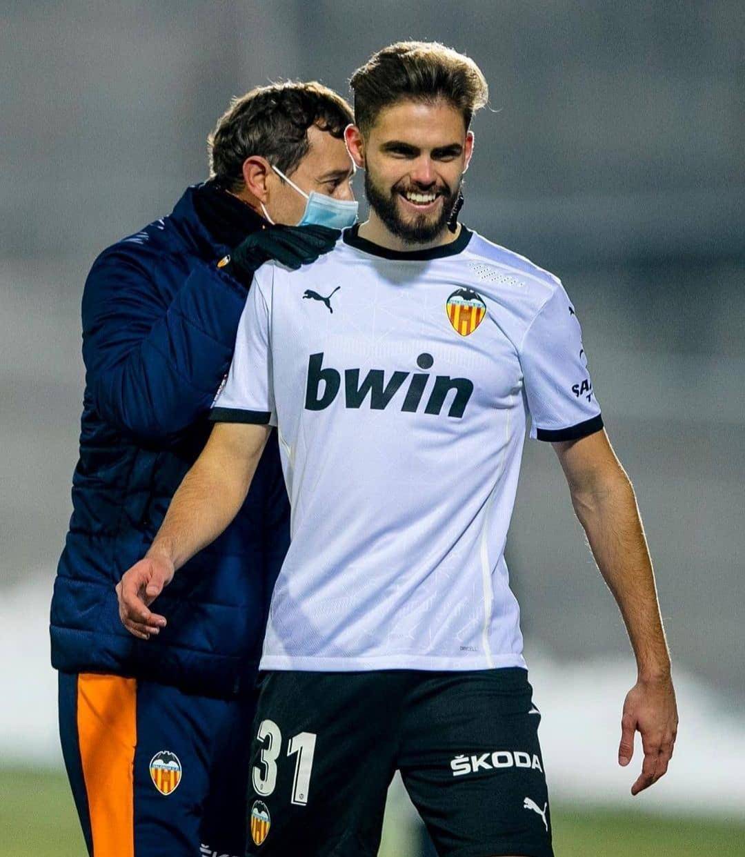  德甲今夜走向成谜，华盛顿奇才复出首秀，管理层满意，细节决定成败