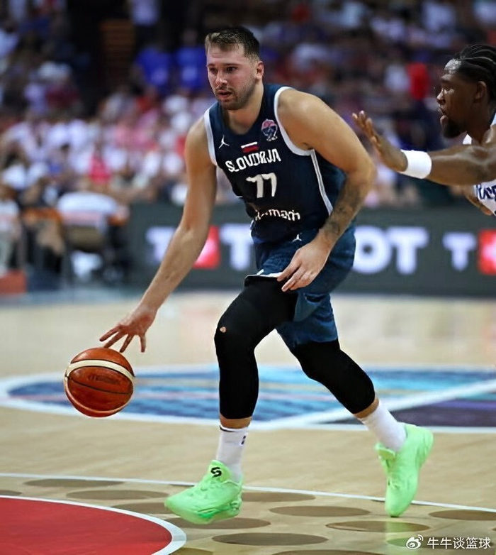 关于东契奇在巴塞罗那比赛中关键助攻,逆转引发热议!的信息 关于东契奇在巴塞罗那比赛中关键助攻,逆转引发热议!的信息