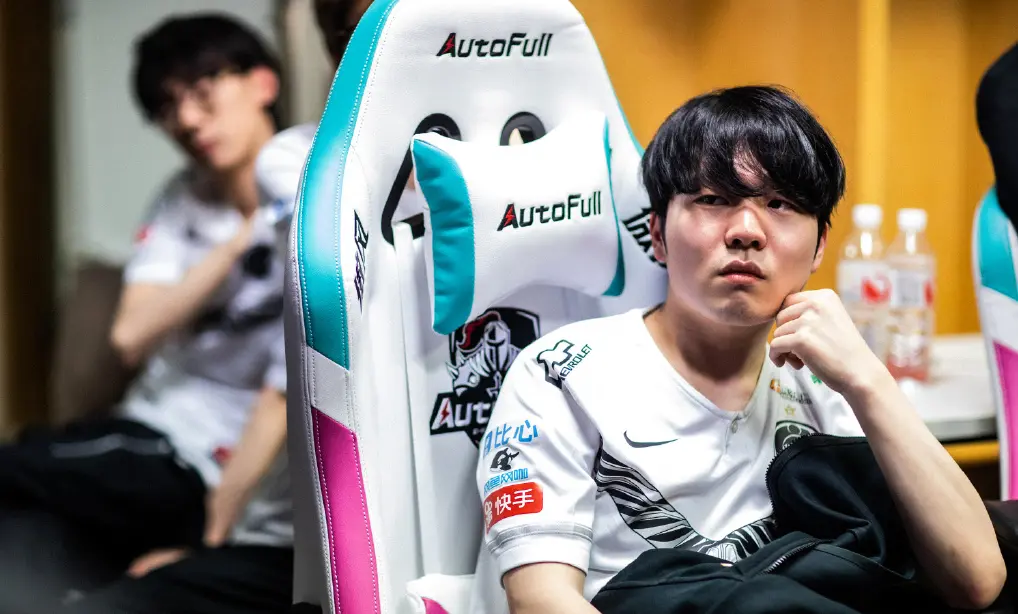 Rookie赛事官方发布大胜新规,G2争议不断!的简单介绍 Rookie赛事官方发布大胜新规,G2争议不断!的简单介绍